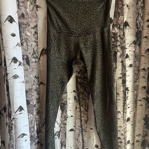 Beyond the Bump maternity leopard leggings - medium